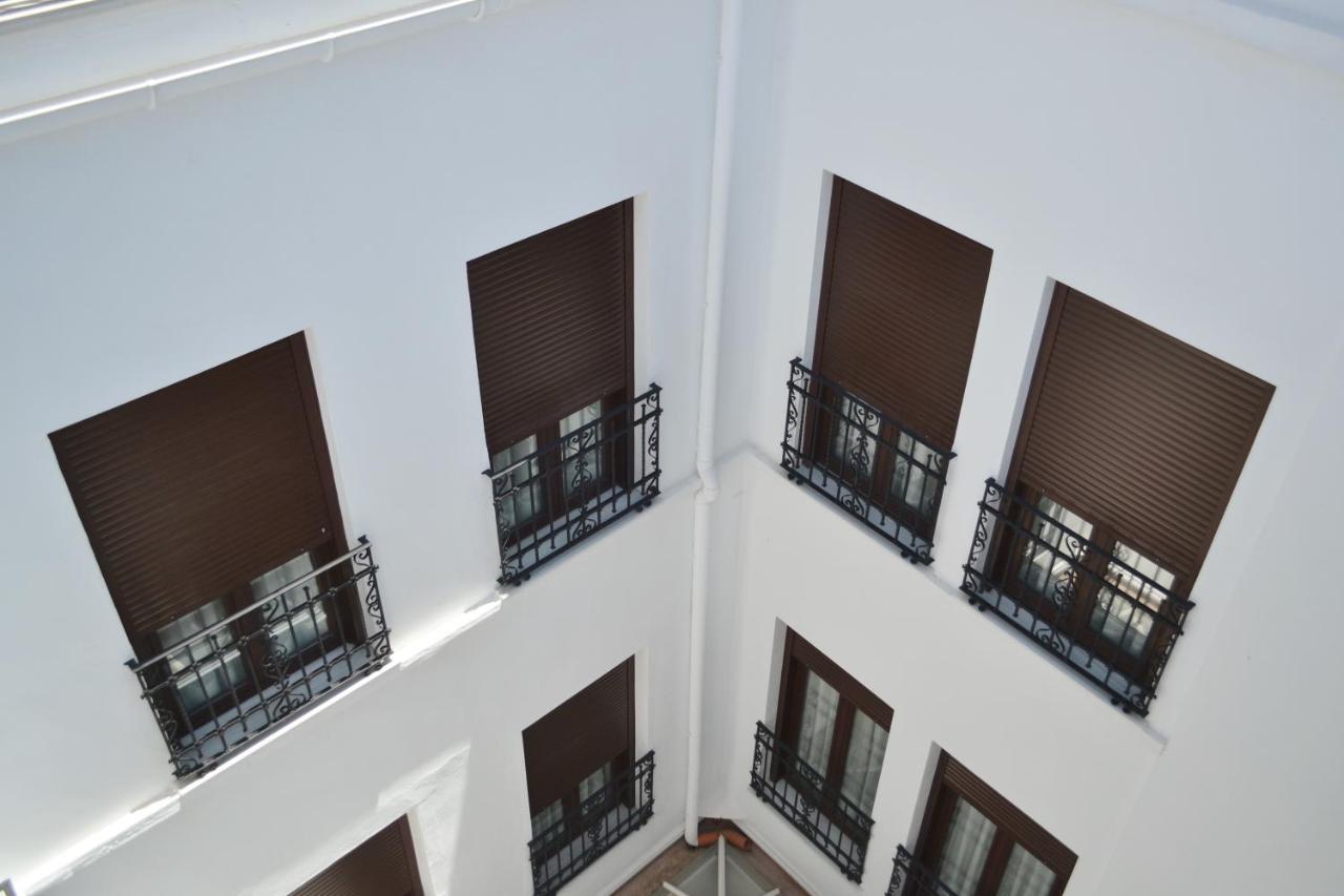 Sunshine Cruz Conde Apartment