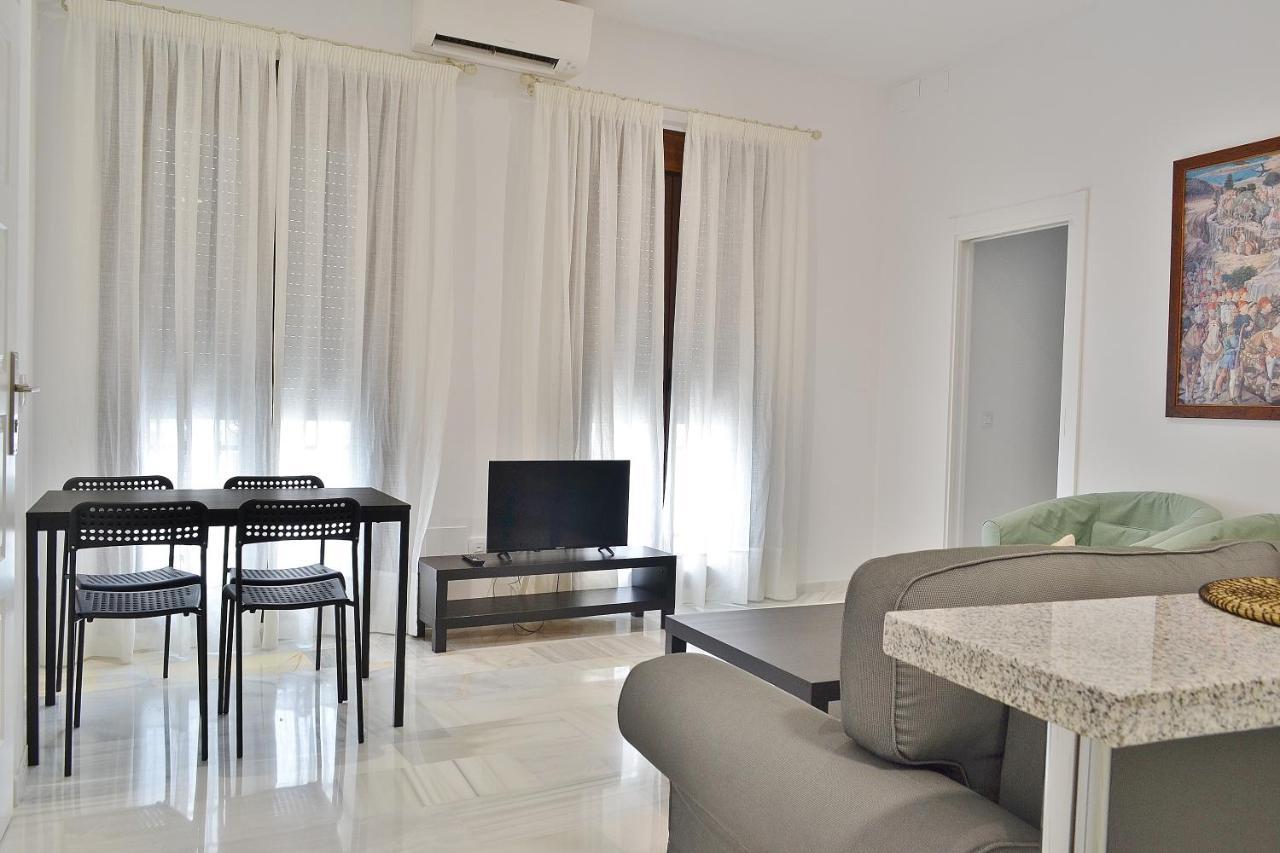 Sunshine Cruz Conde Apartment